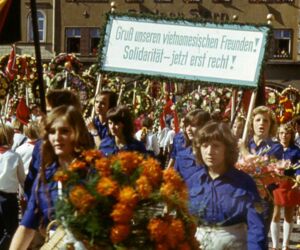 Aufstellung auf dem Marktplatz, 1975